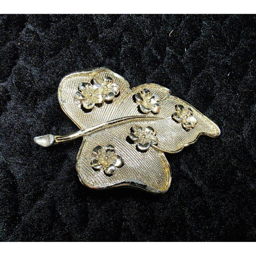 Vintage Mid-Century Gold Tone Leaf Brooch with Floral Accents | Textured Metal - Picture 3 of 8